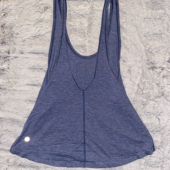 Lululemon tank bundle - Picture 4 of 5